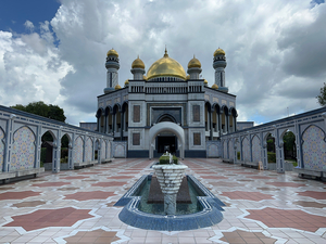 Jame Asr Hassanil Bolkiah Mosque Brunei 1