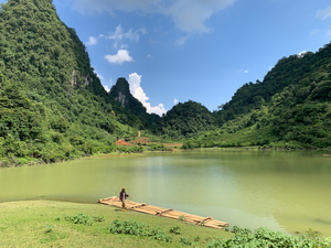 Bamboo Raft in the Mountains
