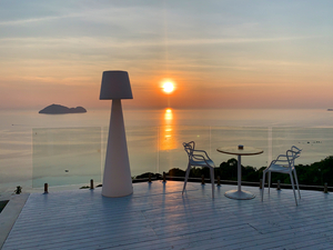 Sunset by the Big White Lamp