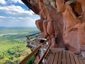 The Amazing Wat Phu Tok 5