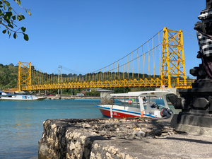 The Yellow Bridge Nusa Lembongan Indonesia