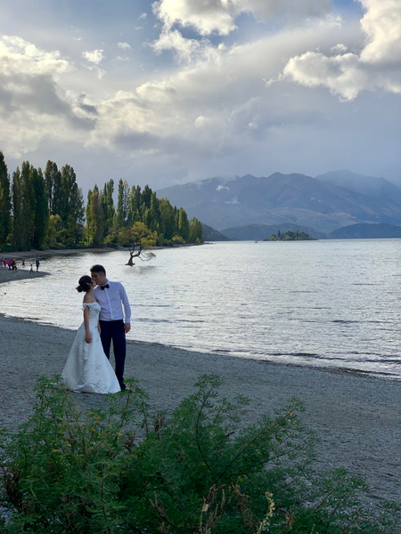 Newlyweds by the Wanaka Tree Print