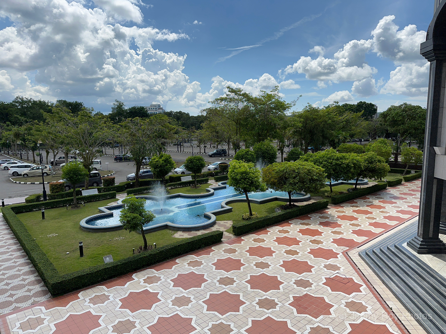 Jame Asr Hassanil Bolkiah Mosque Brunei 4  Print