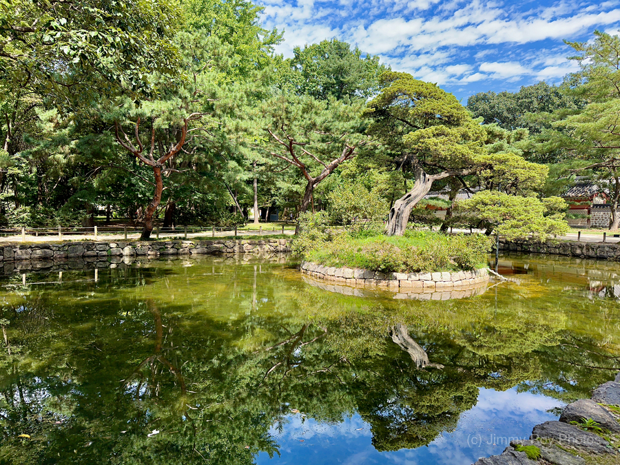 Jongmyo Shrine Seoul Korea 2  Print