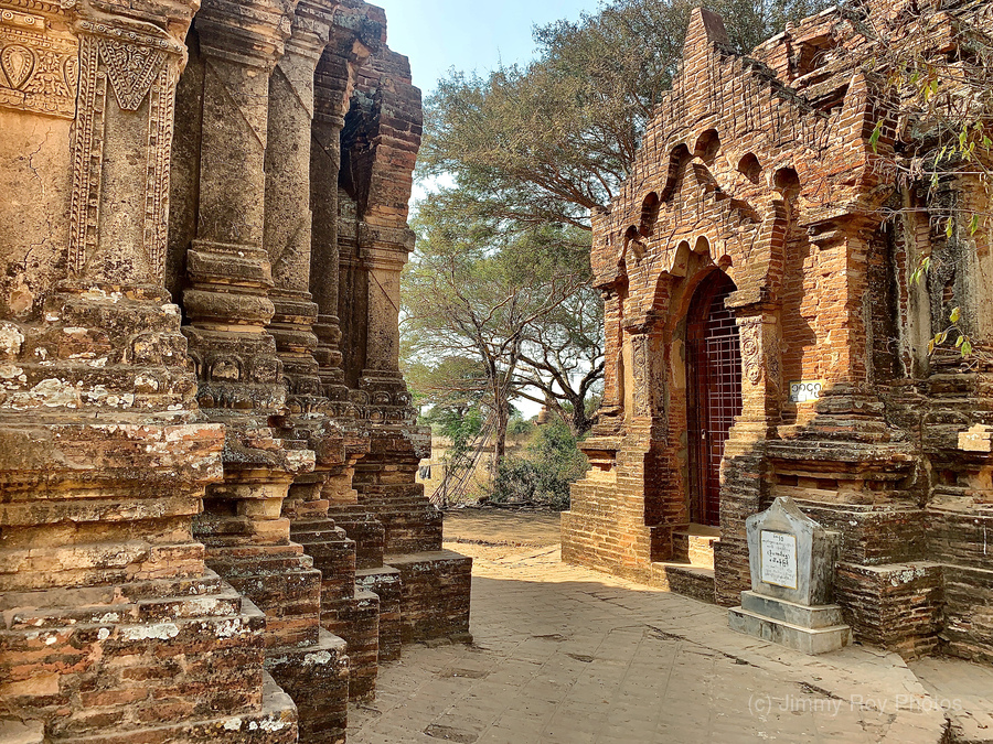 Myanmar Temple  Print