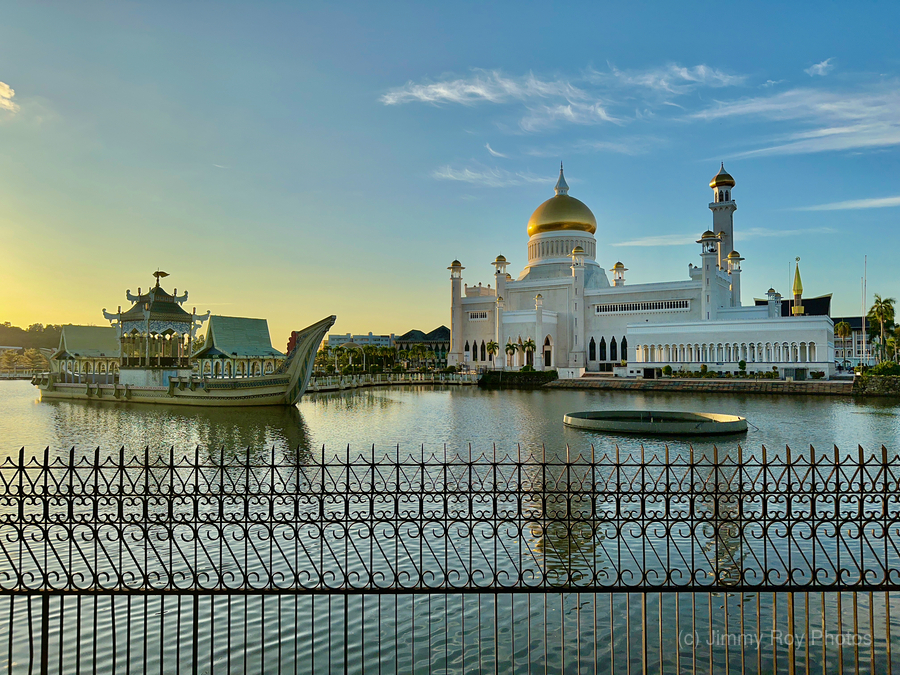 Omar Ali Saifuddien Mosque Collection Brunei 5  Print