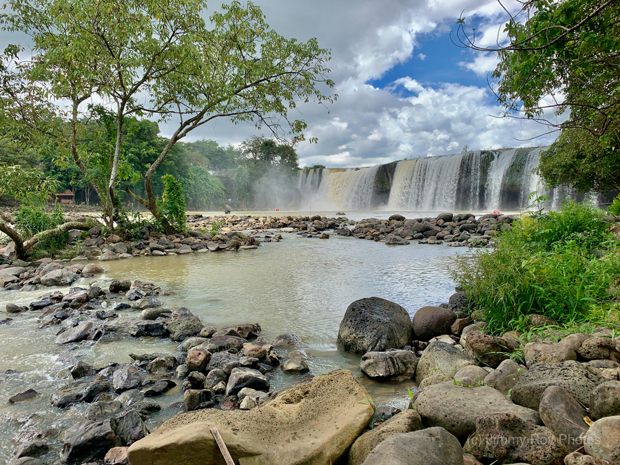 Dray Nur Waterfall  Print