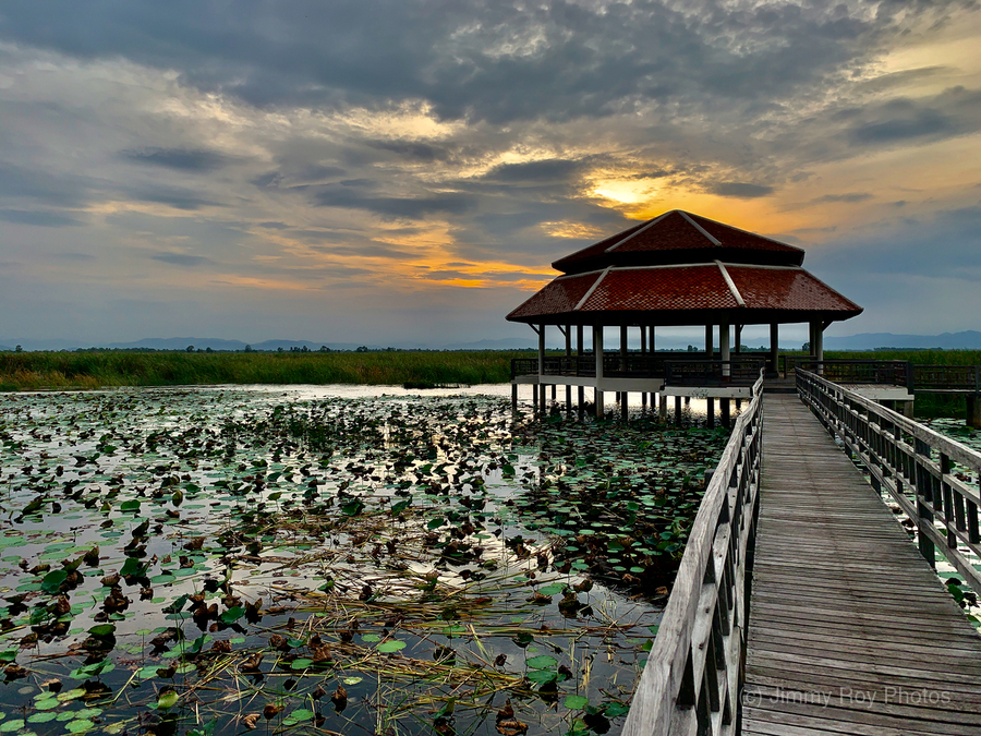 Gazebo on the Lake at Sunset  Imprimer