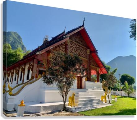Beautiful Buddhist Temple in Muang Ngoy Laos Canvas Print