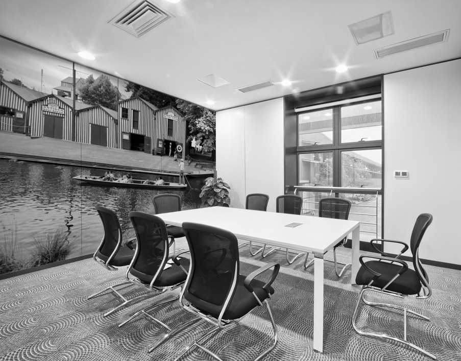 BW Gondola on the River Wall Printing